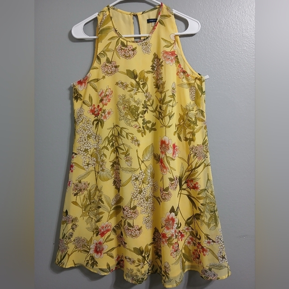 Floral Yellow Sleeveless Dress - Picture 1 of 11